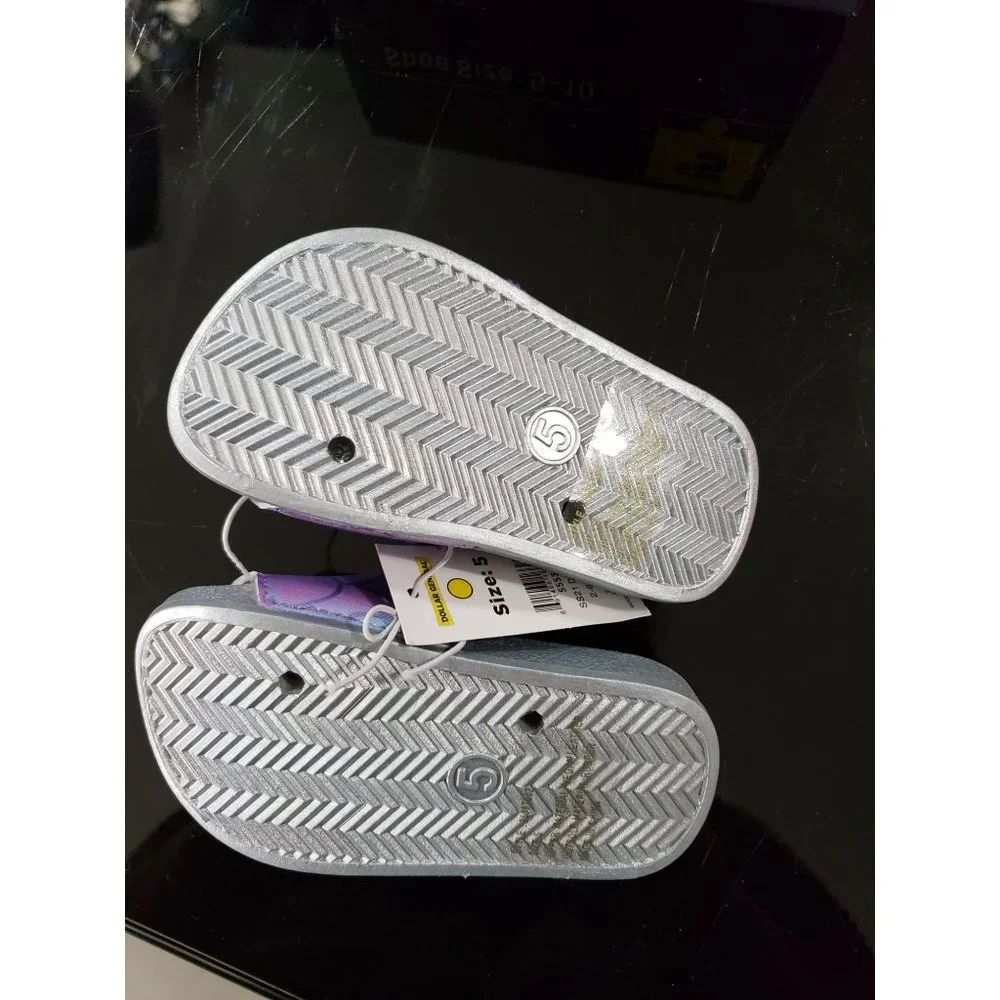 Swiggles Baby Size 5 mermaid Scale Sandals‎ New flip flops silver purple